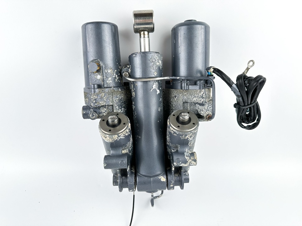 2003 Yamaha 225 HP 4 Stroke Outboard Power Trim Tilt Unit 69J-43800-00-4D OEM