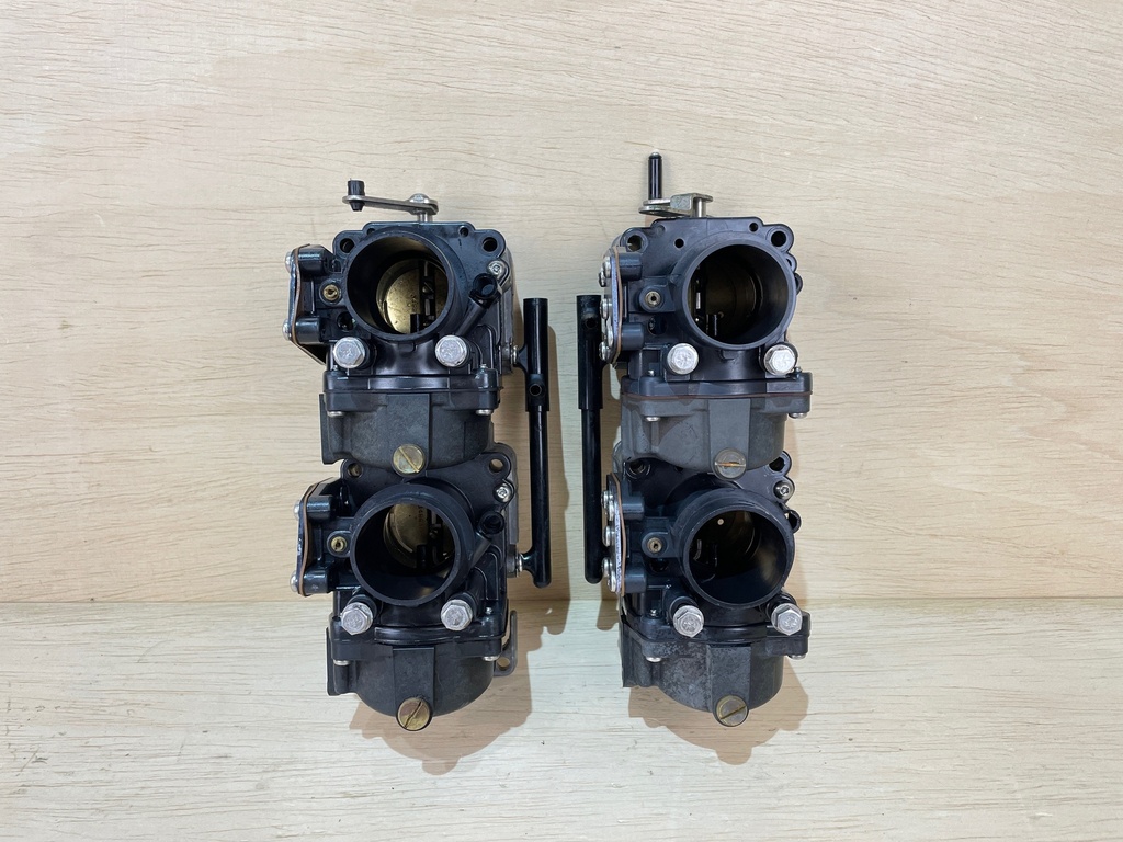 2004 Johnson 115HP Outboard Carburetor Setup Port & Starboard Side 5005562 5005563