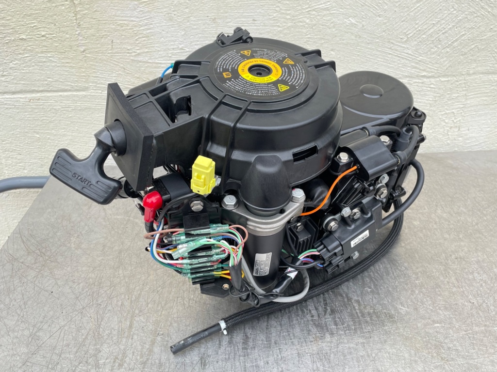 2021 Mercury 9.9 HP 4 Stroke Outboard Pro Kicker Powerhead Like New