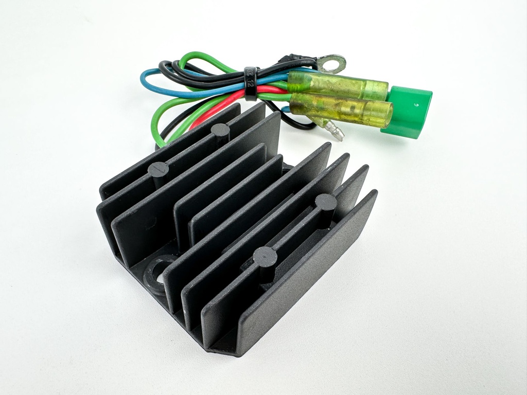 2004 Yamaha 90 HP 2 Stroke Outboard Rectifier & Regulator 6H0-81960-10-00 OEM