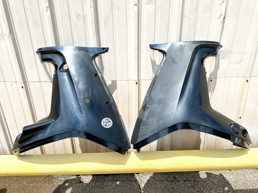 2018 Mercury 115 HP 4 Stroke Outboard Lower Apron Cowl Assembly Set 8M0088280 OEM