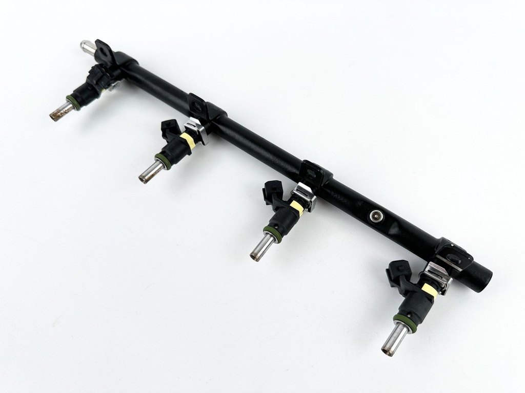 2018 Mercury 115 HP 4 Stroke Outboard Fuel Injector Set W/ Rail 8M6002428 OEM