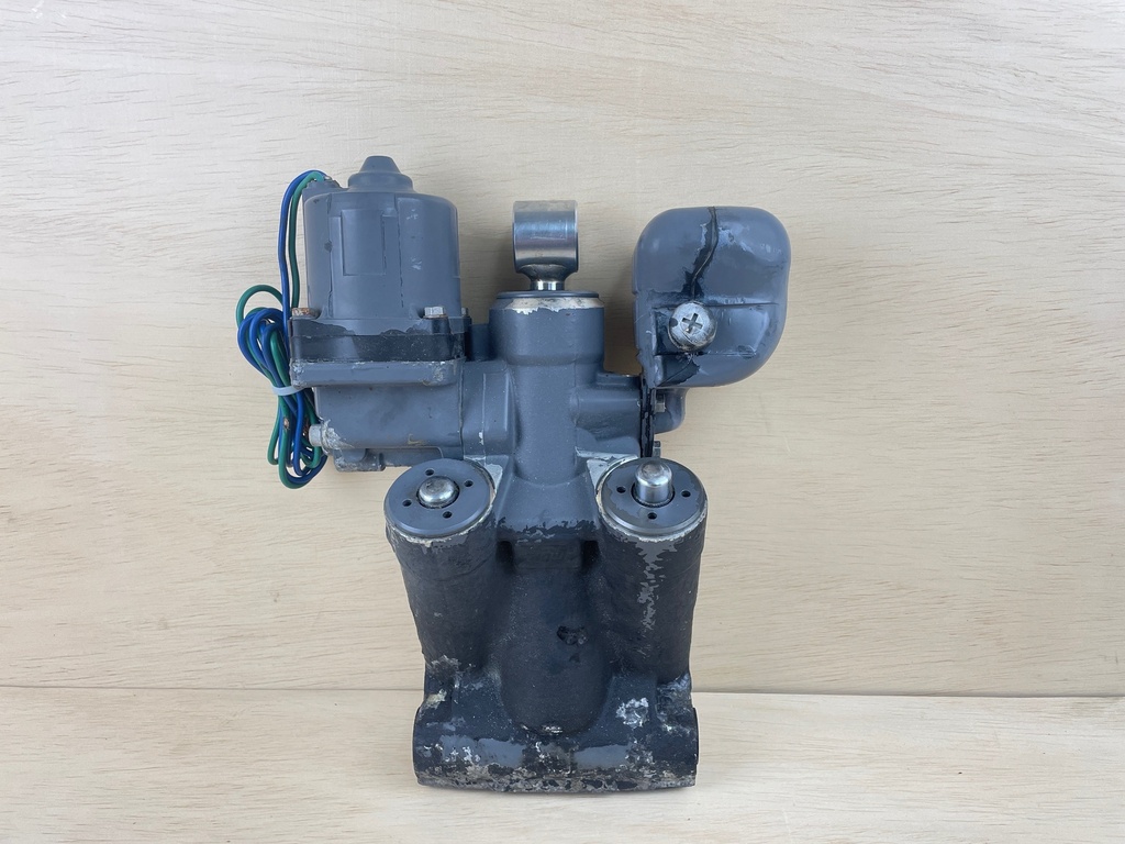 2001 Honda 90HP Outboard Power Trim & Tilt Assembly 56000-ZW1-712