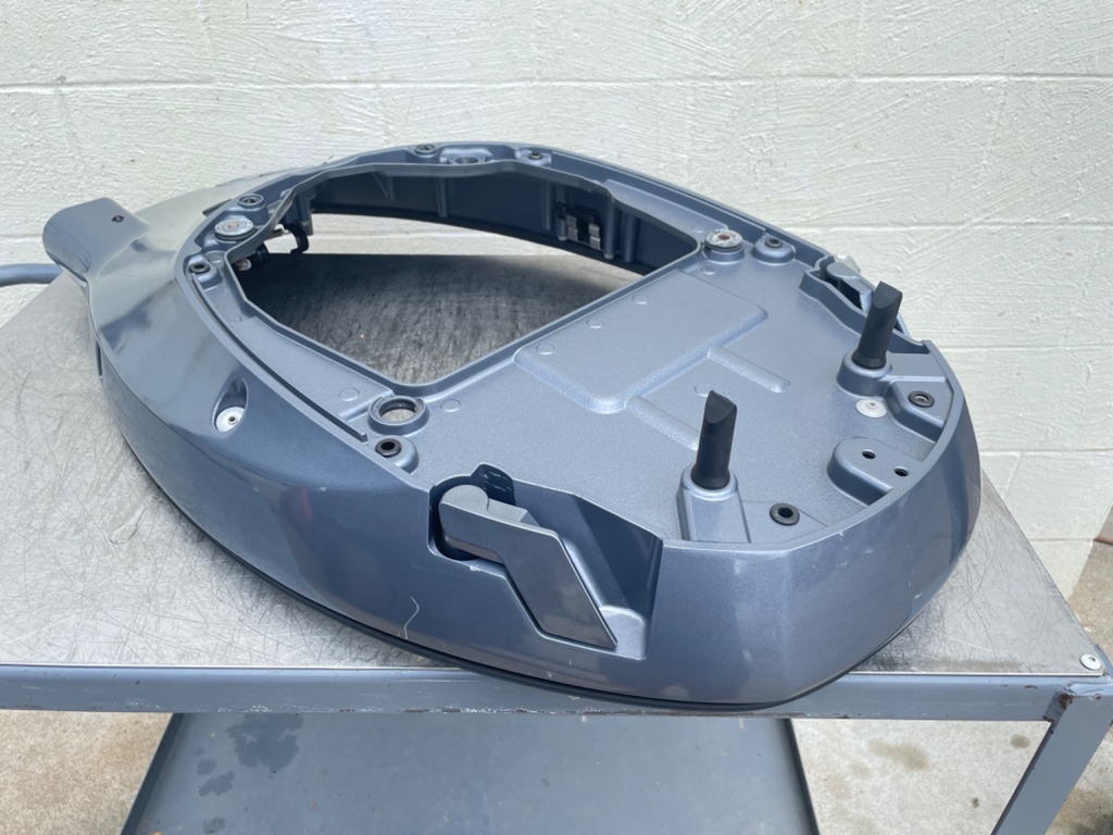 2016 Yamaha 150 HP 4 Stroke Outboard Bottom Cowling Pan 63P-42710-10-8D OEM