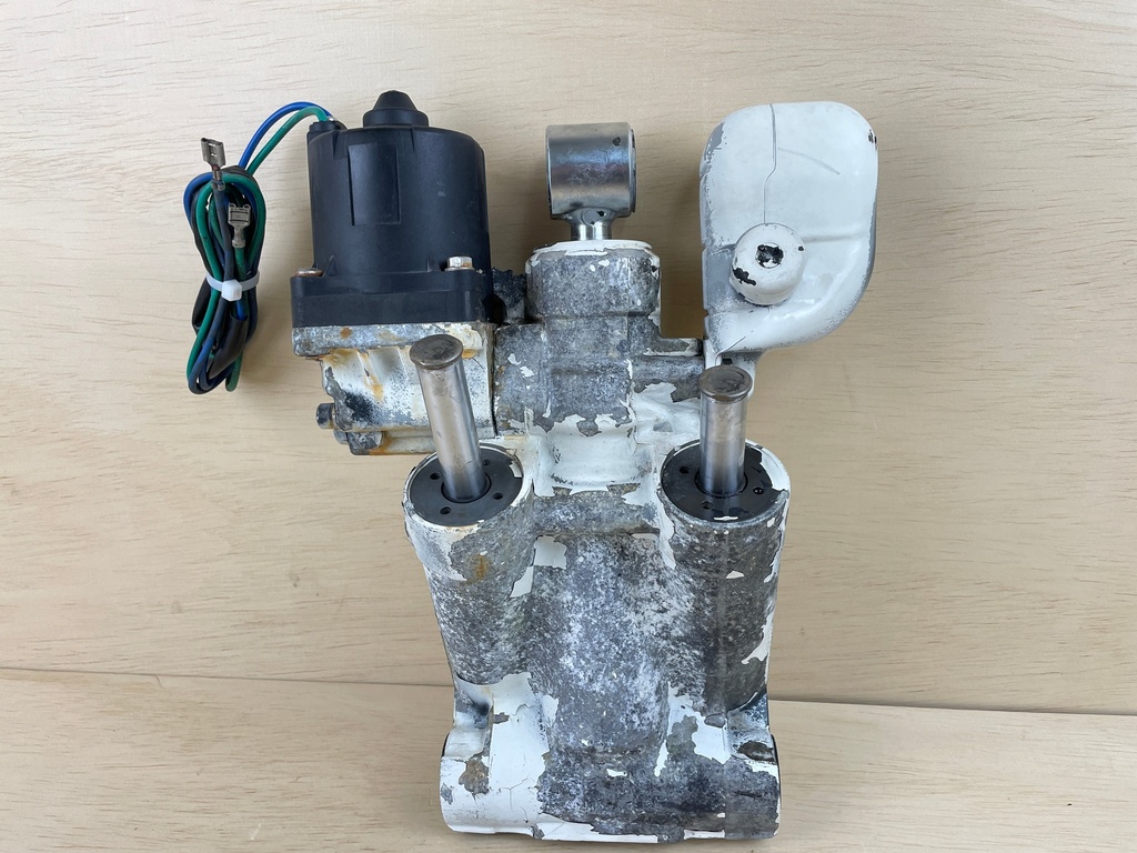Evinrude Etec Johnson Ficht Power Trim Tilt Unit Assembly - Used Condition