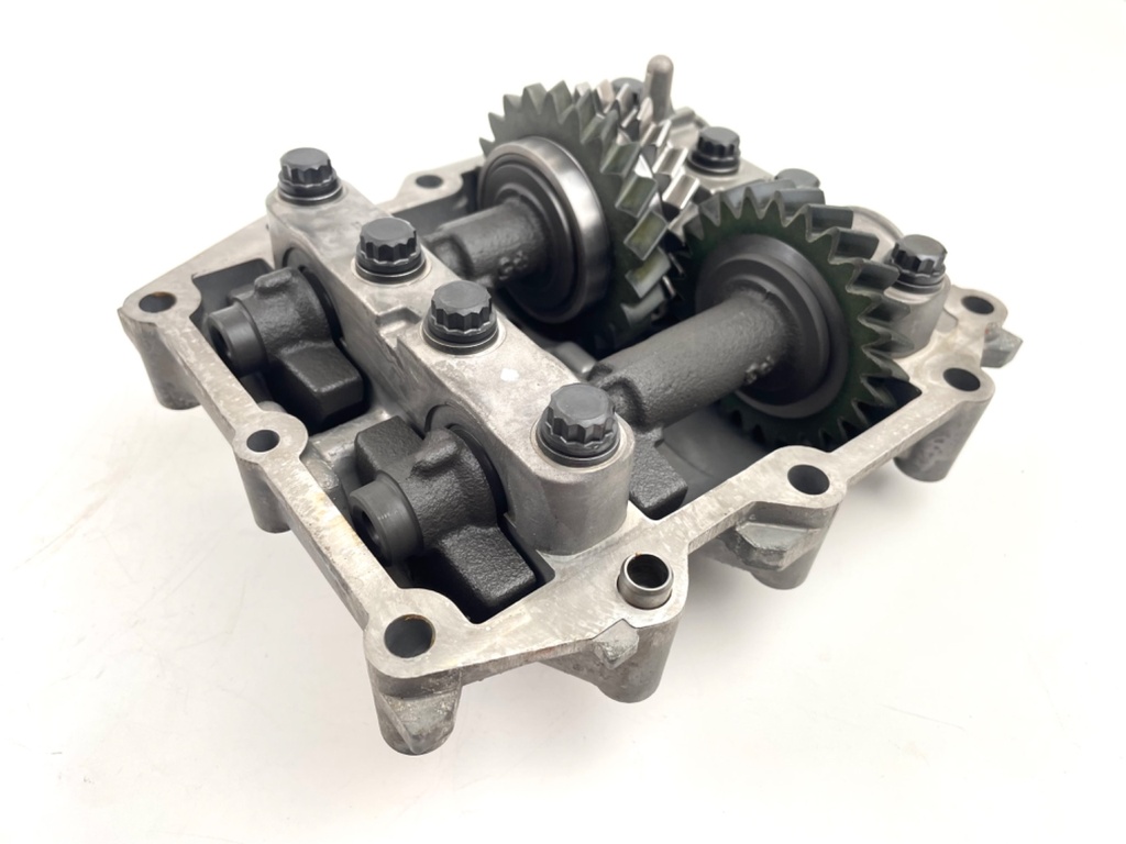 2016 Yamaha 150 HP 4 Stroke Outboard Balancer Assembly 63P-11500-04-00 OEM