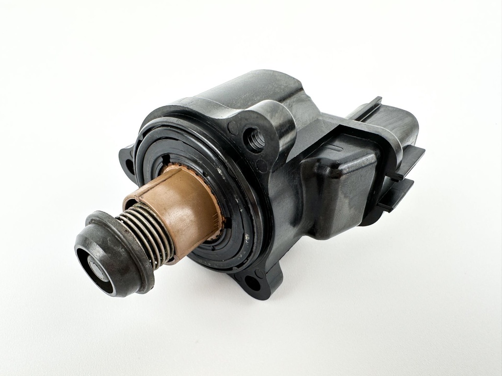 2006 Suzuki 225 HP 4 Stroke Outboard IAC Idle Air Control Valve 18137-52D00 OEM