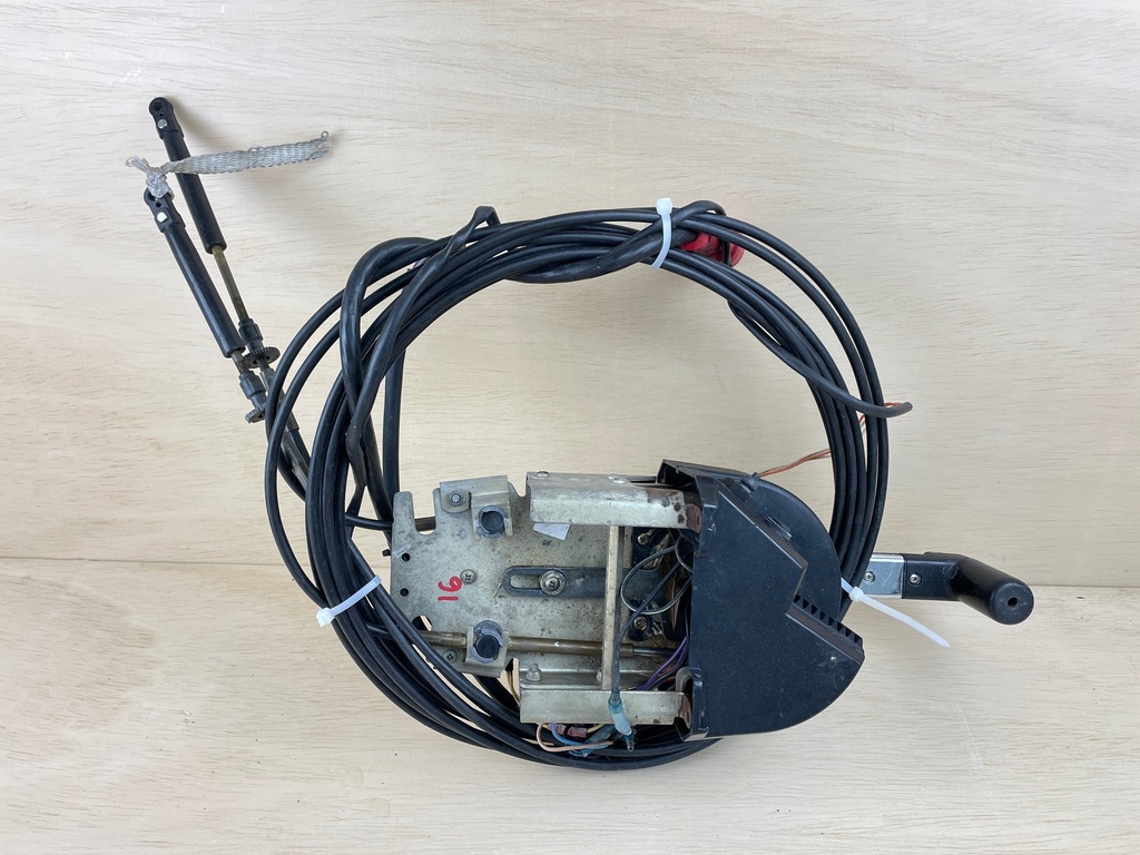 OMC Evinrude Johnson Top Mount Control Box Binnacle With Cables - No Key