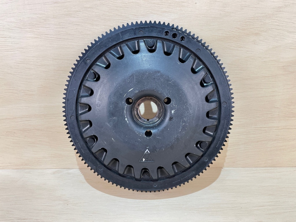 Evinrude Etec 225HP Outboard Engine Flywheel 3.3L 0586966 0586924