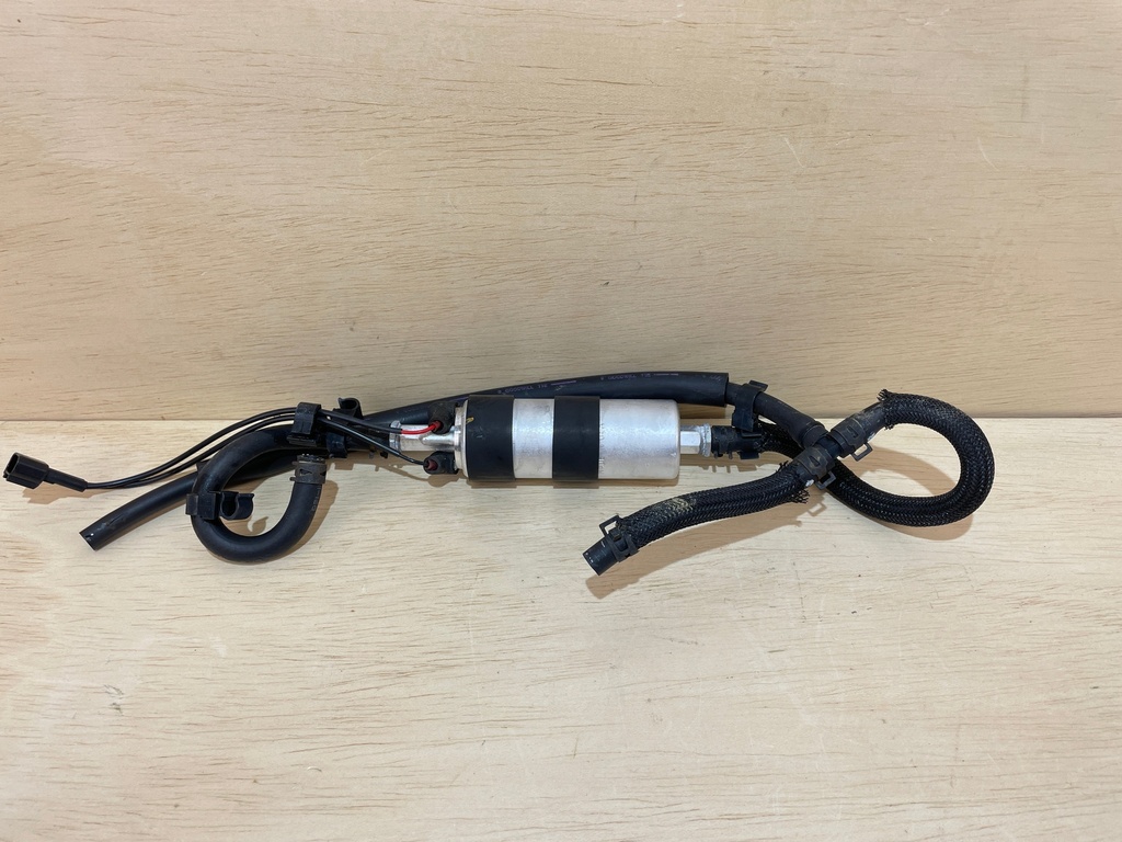 2015 Yamaha 250HP Outboard Engine Fuel Pump Assembly 6CB-24410-00-00