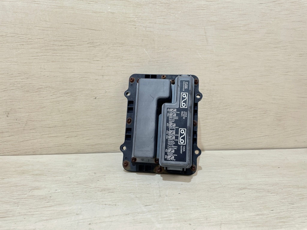 2015 Yamaha 250HP Outboard Engine Fuse Box Assembly With Covers