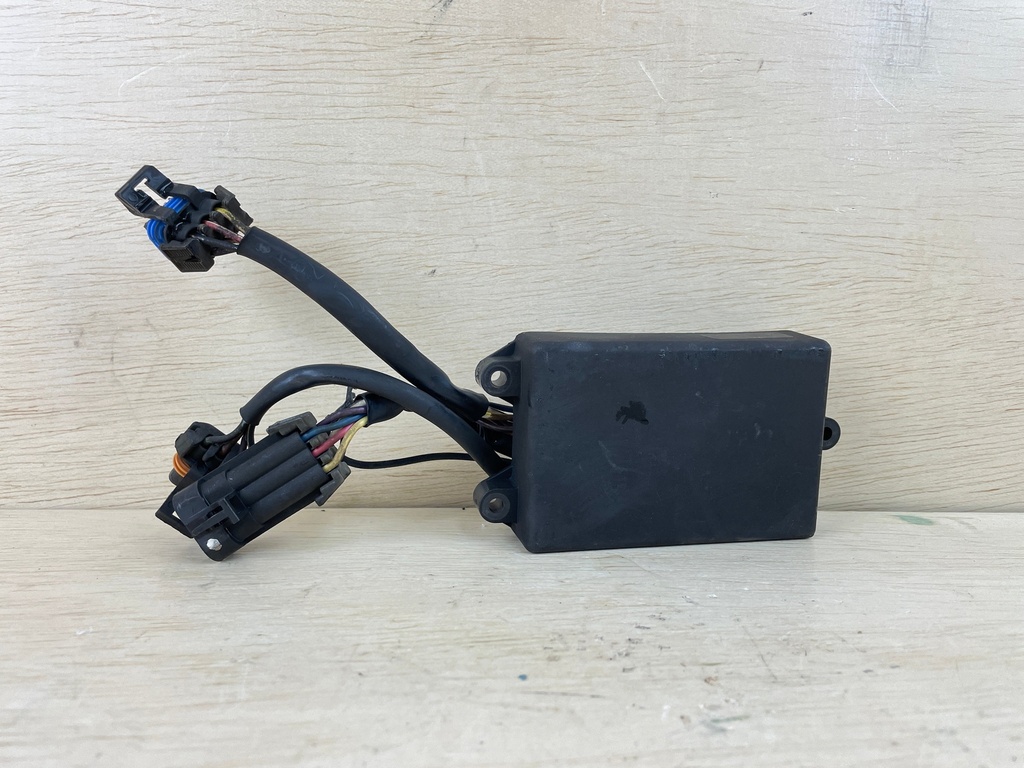 2004 Mercury 200HP Outboard Engine Ignition Control Module 857185T1
