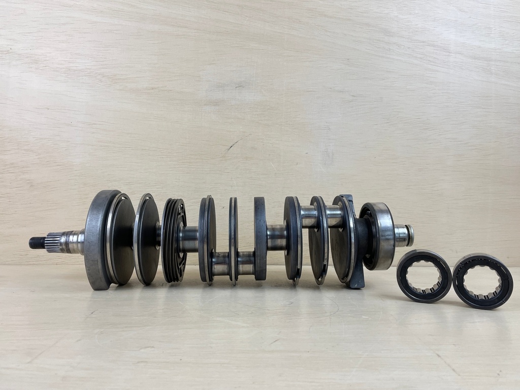 2003 Mercury 200HP Outboard 2 Stroke CrankShaft 850690T2