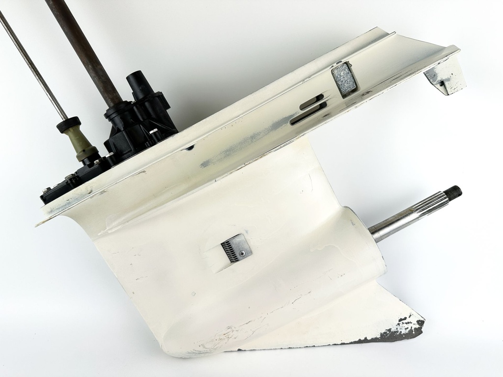 2001 Evinrude 115HP 2 Stroke 25" XL Outboard Lower Unit Gear Case 0439982