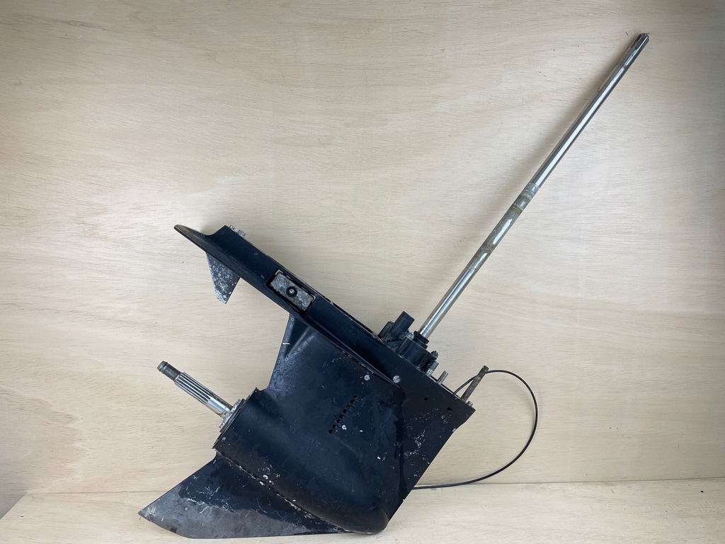 2004 Mercury 200HP 2 Stroke 25" Lower Unit Gear Case 1.87:1 Ratio 9148T85