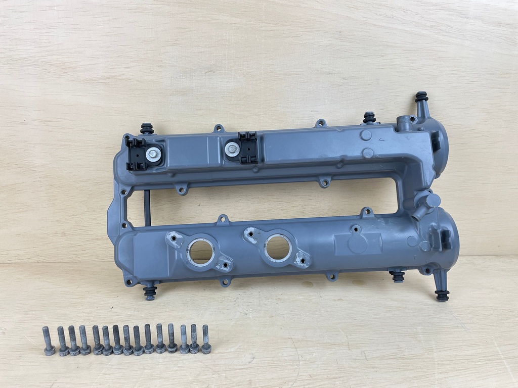 Yamaha 150HP Outboard Engine 4 Stroke Valve Cover Assembly 63P-11191-00-9S