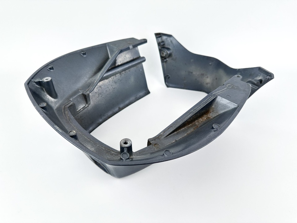 1997 Yamaha 130 HP 2 Stroke Outboard Lower Apron Cover 6N7-42741-01-8D OEM
