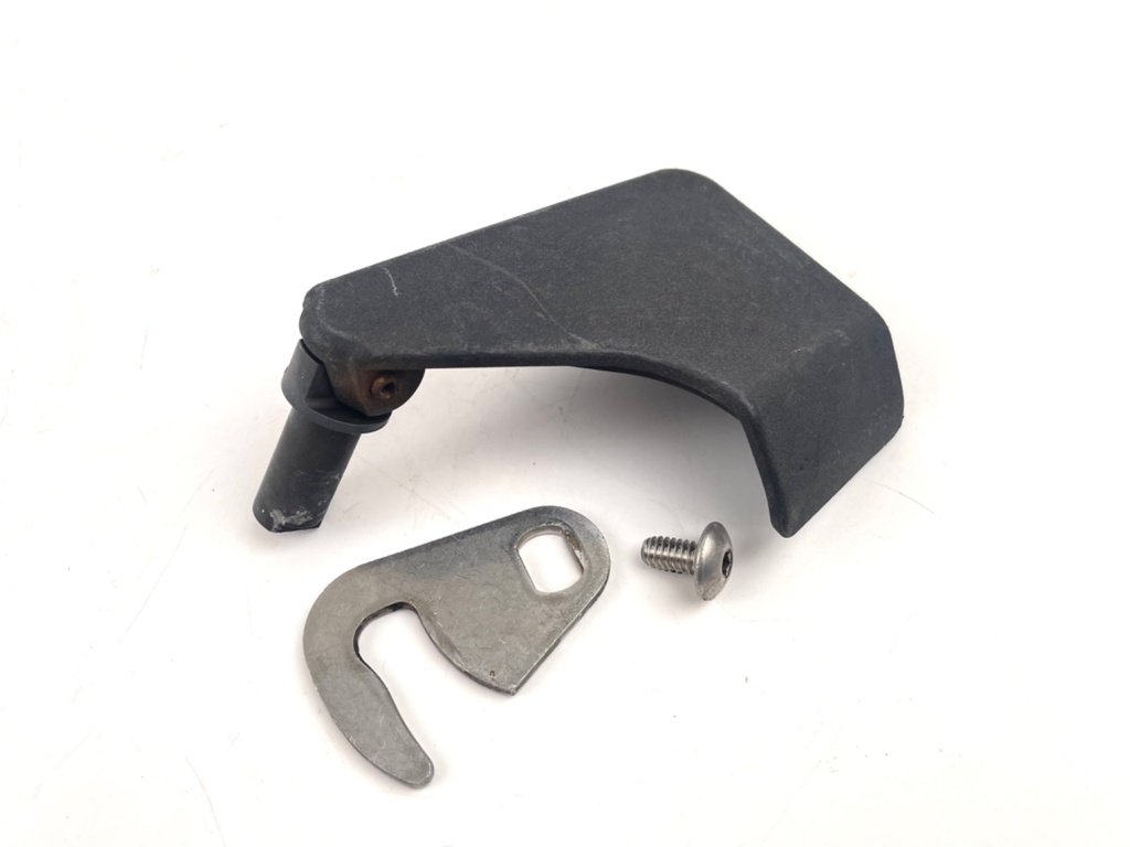 2007 Evinrude 250 HP 2 Stroke Outboard Starboard Latch Handle 5005708 OEM