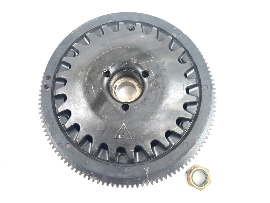 2007 Evinrude 250 HP 2 Stroke Outboard Flywheel 5006646 OEM