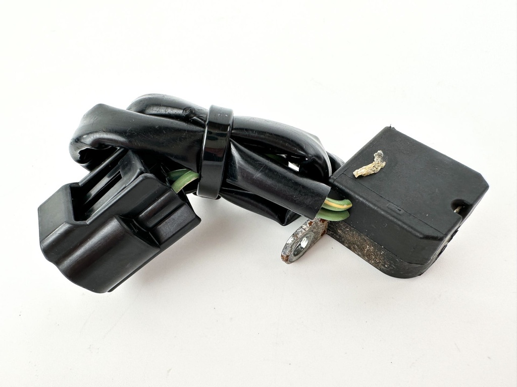 2005 Yamaha 200 HP 2 Stroke Outboard Crankshaft Position Sensor CPS 61A-85895-00-00 OEM