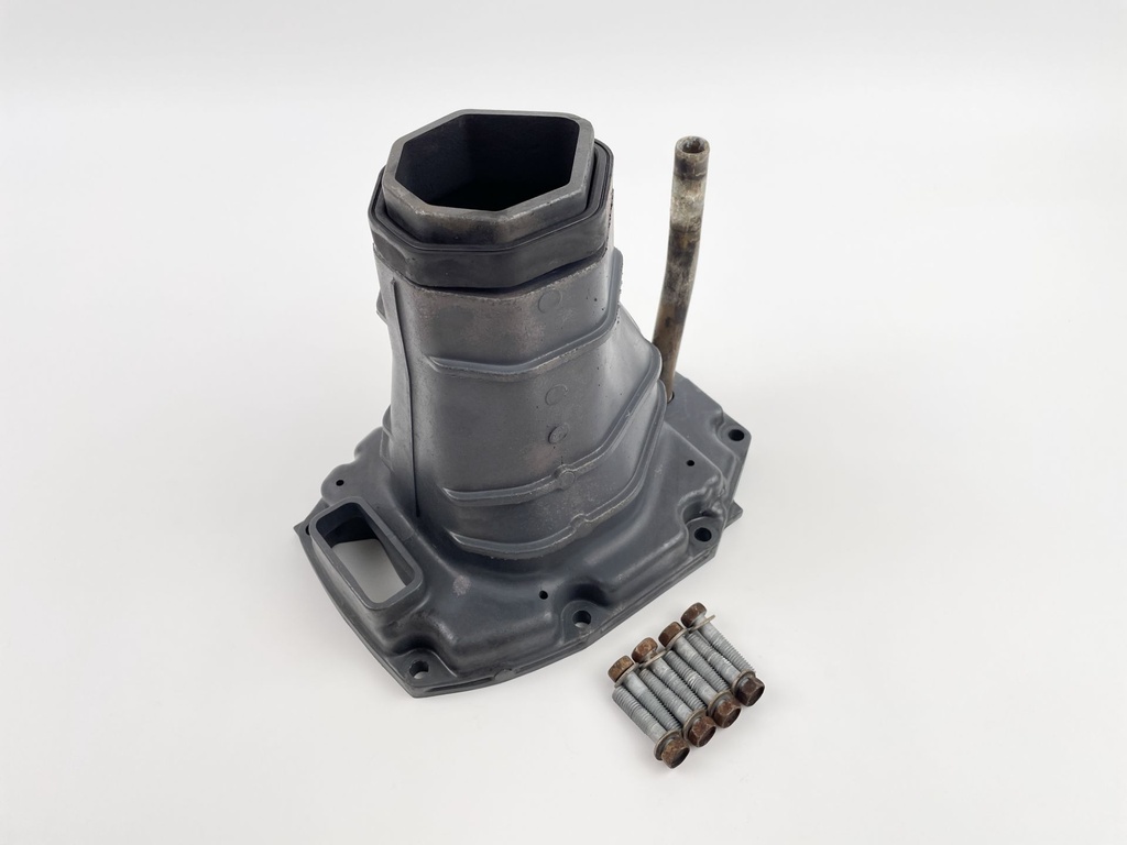 2012 Yamaha 150 HP 4 Stroke Outboard Exhaust Muffler 63P-14711-01-9S OEM