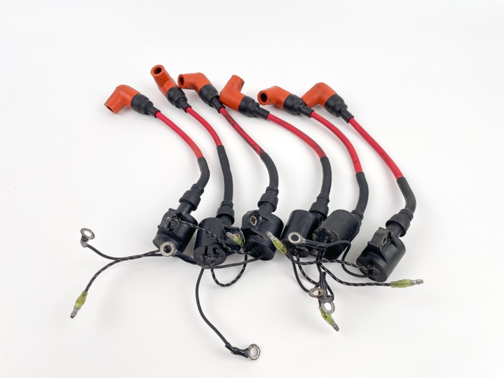 2000 Yamaha 250 HP 2 Stroke Outboard Ignition Coil Set 61A-85570-00-00 OEM