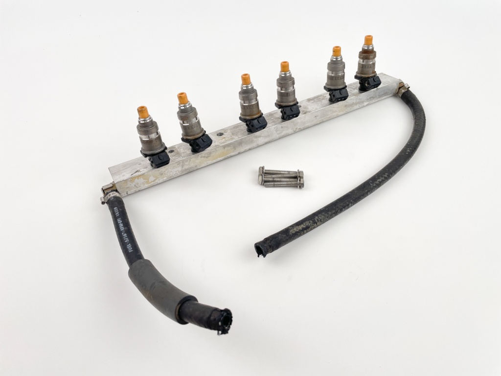 2000 Yamaha 250 HP 2 Stroke Outboard Fuel Injector Set W/ Rail 65L-13761-00-00 OEM