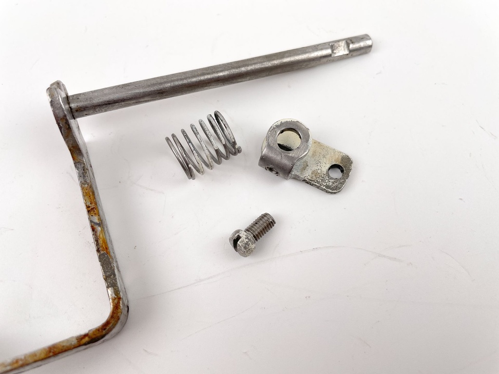 2002 Johnson 25 HP 2 Stroke Outboard Tilt Stop Lever 0388662 OEM