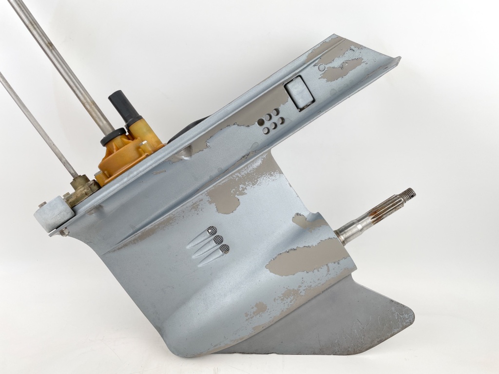 Johnson Evinrude 60 65 70 HP Outboard 2 Stroke 20" Lower Unit Gear Case