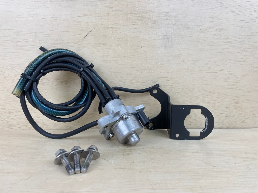 2008 Mercury 225HP Optimax DFI Outboard Oil Pump Assembly 857149T05