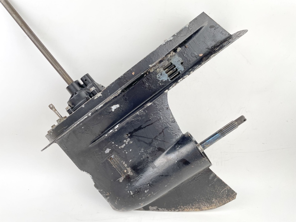 1998 Suzuki 70 HP 4 Stroke Outboard Lower Unit Gear Case 55110-99E02-0EP