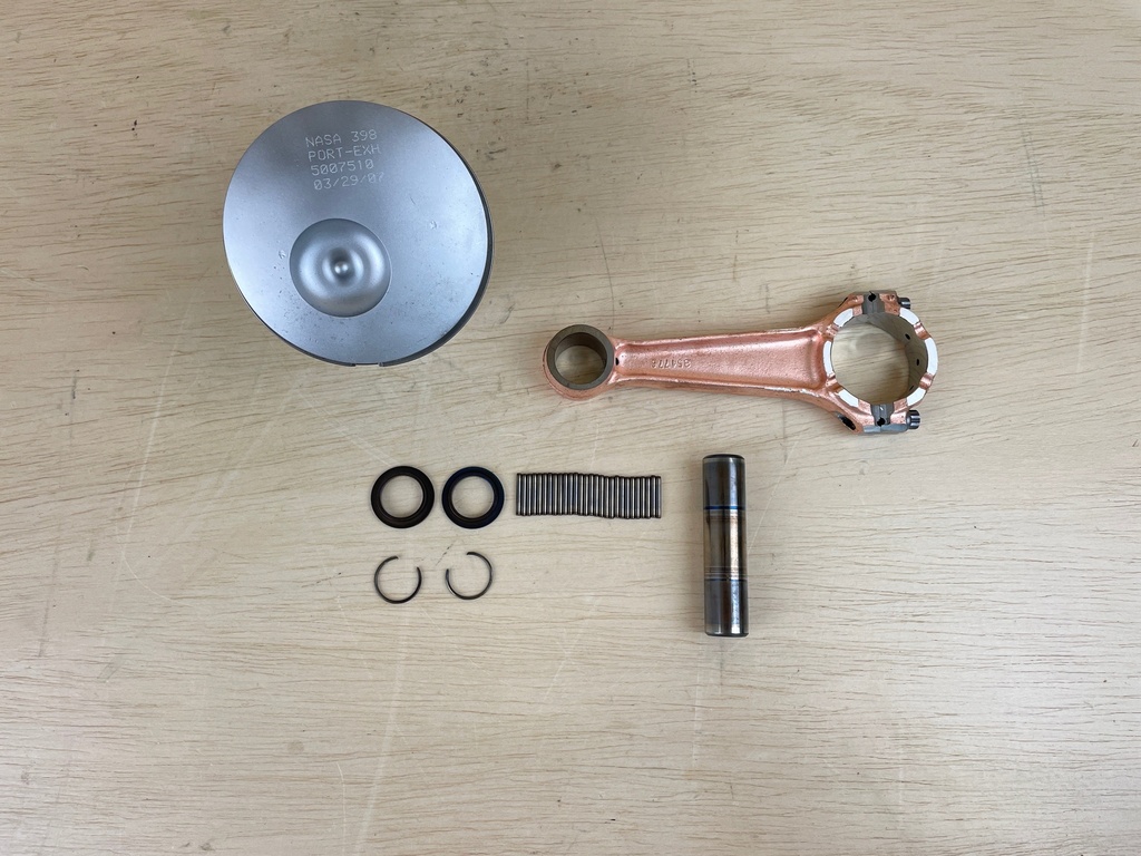 2007 Evinrude 115HP Etec Outboard Left Port Side Piston With Connecting Rod 5007541