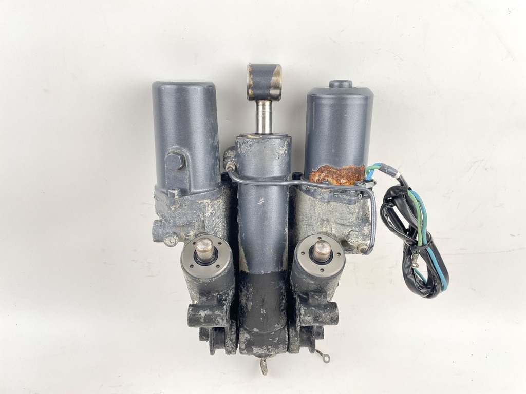 02-18 Yamaha 200 225 250 300 HP 4 Stroke Outboard Power Trim Tilt Unit - Fully Tested