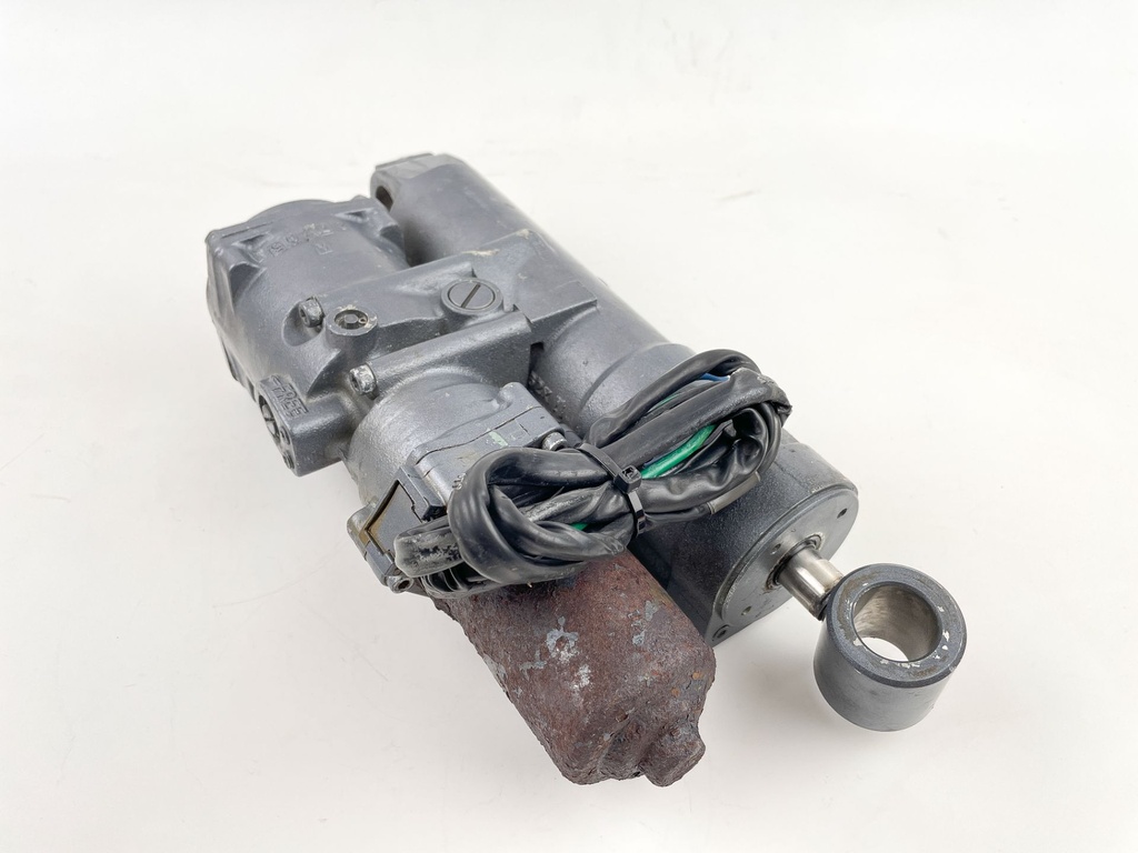 1995 - 2001 Yamaha 40 50 HP 4 Stroke Outboard Power Trim & Tilt Unit Assembly