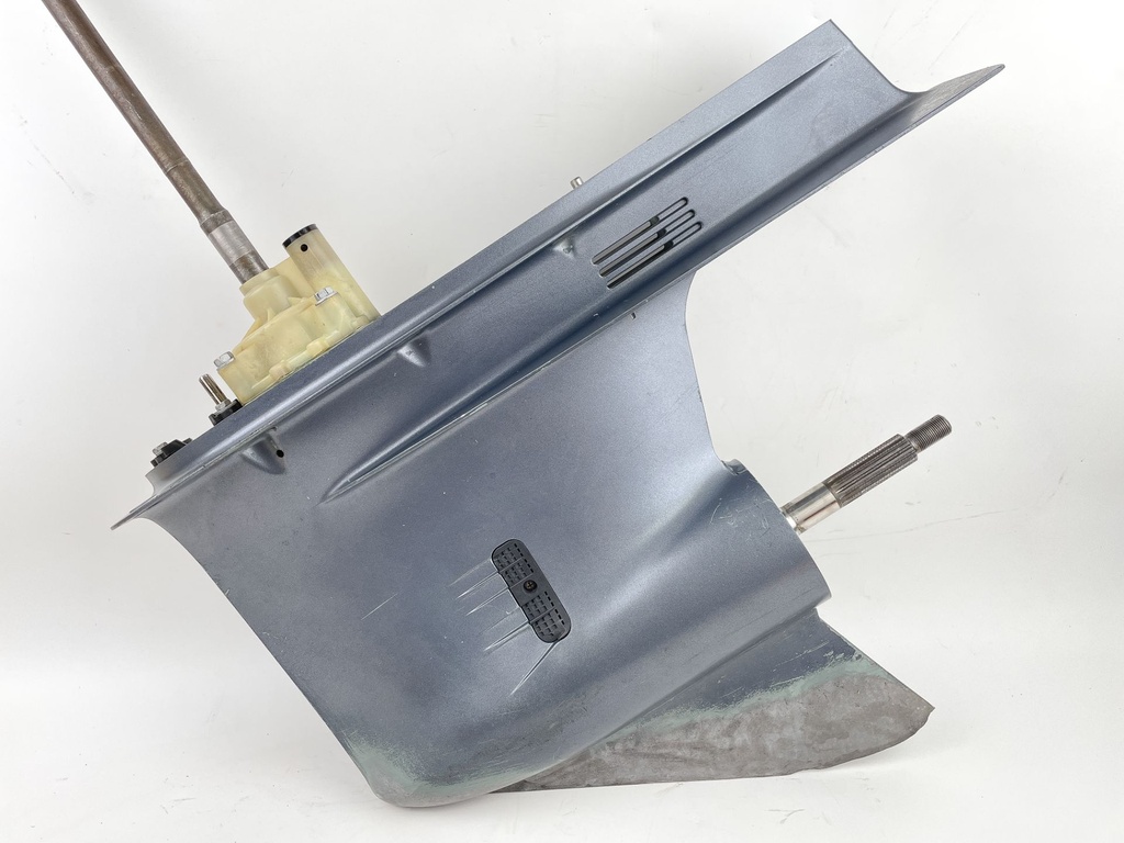 2003 Yamaha 225 HP 4 Stroke Outboard Lower Unit Gear Case 69J-45300-21-8D OEM