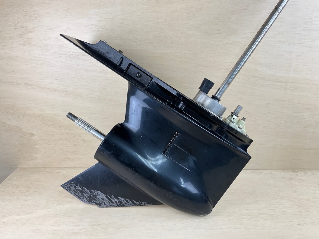 Mercury 275HP Verado 30" Shaft Lower Unit Gearcase Standard Rotation 880686T16