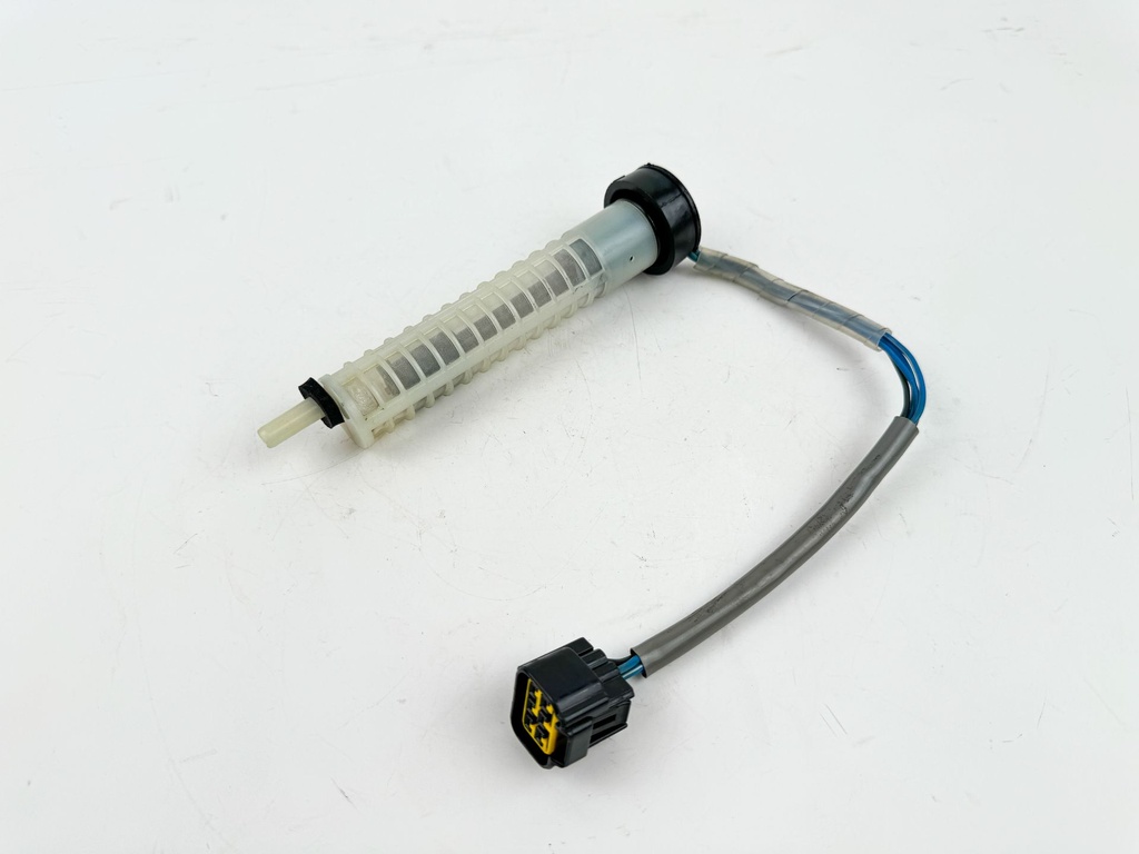 2002 Yamaha 200 HP 2 Stroke Outboard Oil Level Sensor 67H-85730-01-00 OEM