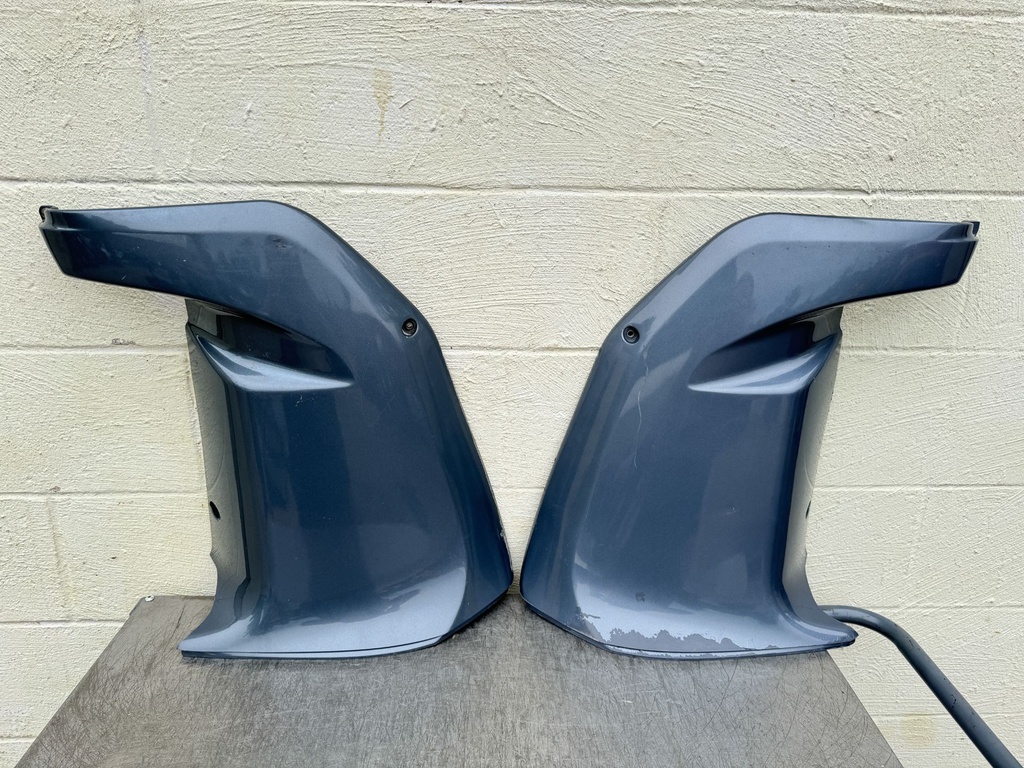 Yamaha 250HP 3.3L Outboard Port Starboard Apron Lower Pans Cowling 69J-42741-00-8D