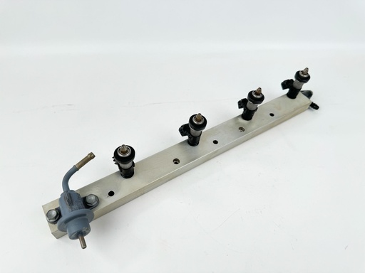 [034886] 2004 Honda 130 HP 4 Stroke Outboard Fuel Injector Set W/ Rail 16406-ZW5-000 OEM