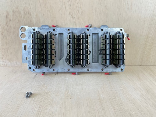 [3985] 2003 Mercury 225HP Optimax DFI Outboard Reed Plate With Reed Blocks 828623T6