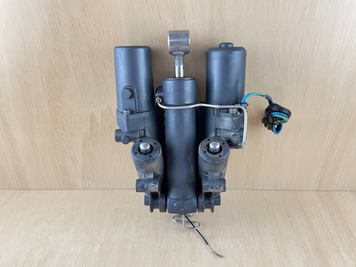 [4097] 2014 Yamaha 250HP Outboard Engine Power Trim & Tilt Assembly 69J-43800-0A-8D