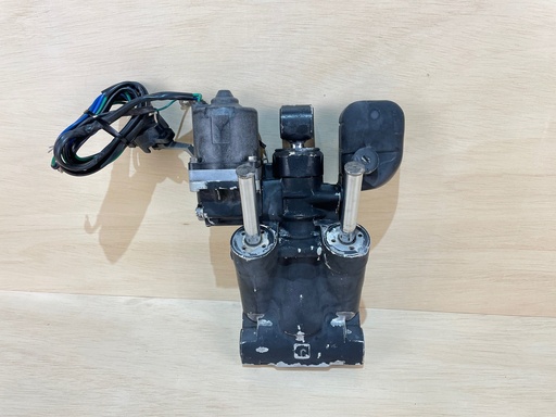 [2818] Johnson Evinrude Etec Ficht Hydraulic Power Trim & Tilt Assembly 60 - 300HP