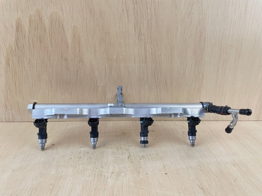 [4150] 2012 Suzuki 140HP DF140 4 Stroke Outboard Fuel Injectors With Rail 15710-82K50