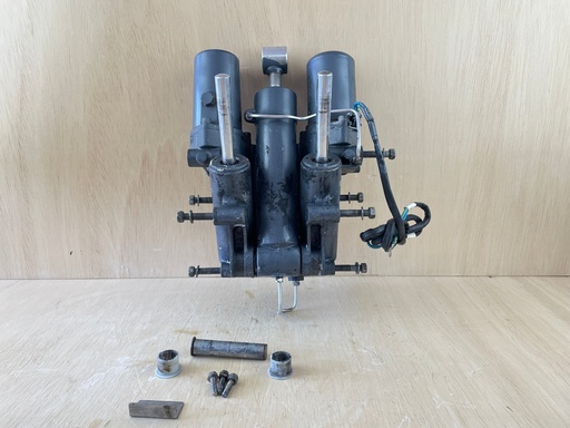 [4268] Yamaha 250HP Outboard Engine Power Trim & Tilt Assembly 69J-43800-01-4D