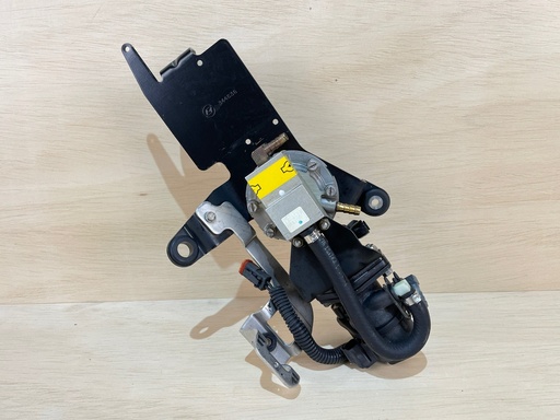 [2825] 2004 Evinrude Ficht 225HP Oil Lift Pump And Injector 5004920 5001222