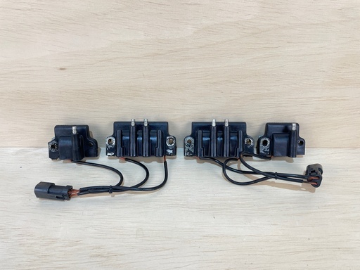 [2828] 2004 Evinrude Ficht 225HP Ignition Coil Assembly 0586745 0586749