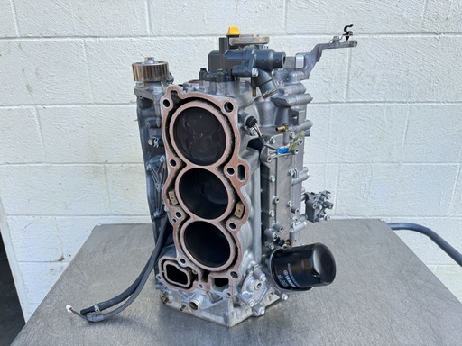 [038478] 2016 Yamaha 250 HP 4 Stroke VMAX Outboard Crankcase Short Block Assembly 6CB-15100-10-00 OEM