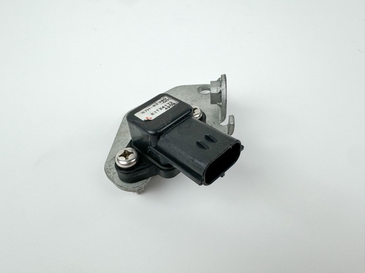 [036449] 2005 Yamaha 250 HP 2 Stroke Outboard MAP Pressure Sensor 67H-82380-00-00 OEM