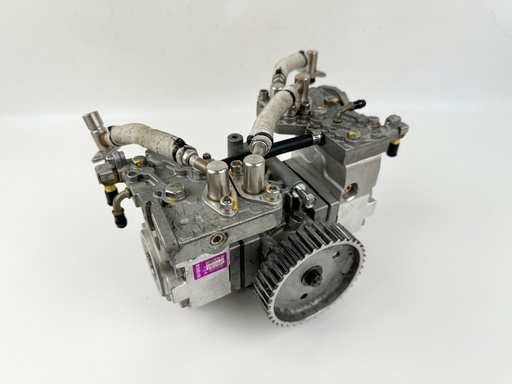 [036504] 2005 Yamaha 250 HP 2 Stroke Outboard Fuel Injection Pump 60V-13910-00-00 OEM