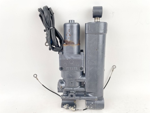 [027574] 2000 Yamaha 40 HP 4 Stroke Outboard Power Trim Tilt Unit {mpn} OEM